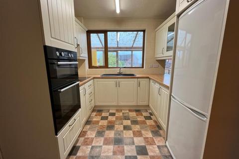 10 Arden Close, Ashton-under-lyne, OL6 9AY