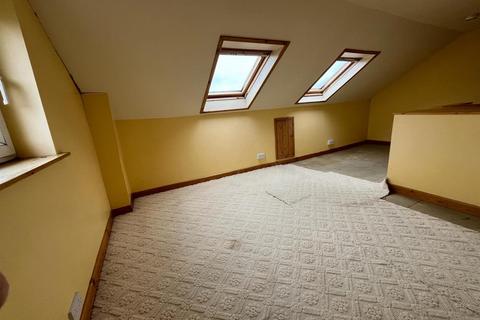 10 Arden Close, Ashton-under-lyne, OL6 9AY