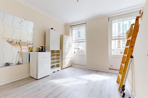1 bedroom flat for sale - Hogarth Place, London SW5