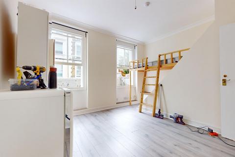 1 bedroom flat for sale, Hogarth Place, London SW5