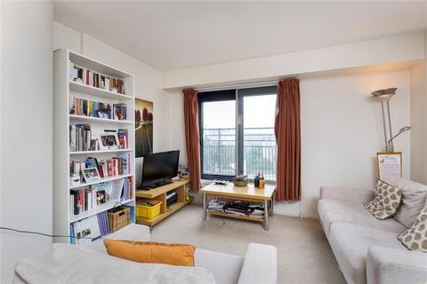 Studio to rent, Cromwell Road, South Kensington SW7