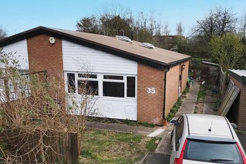 2 bedroom bungalow for sale, Fulwoods Drive, Leadenhall, Milton Keynes