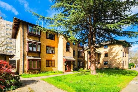2 bedroom apartment for sale - Hallingbury Court, Forest Road, Walthamstow