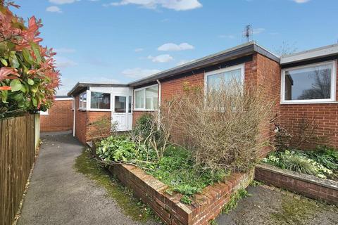 3 bedroom semi-detached bungalow for sale - Muzzle Patch, Tibberton, Gloucester