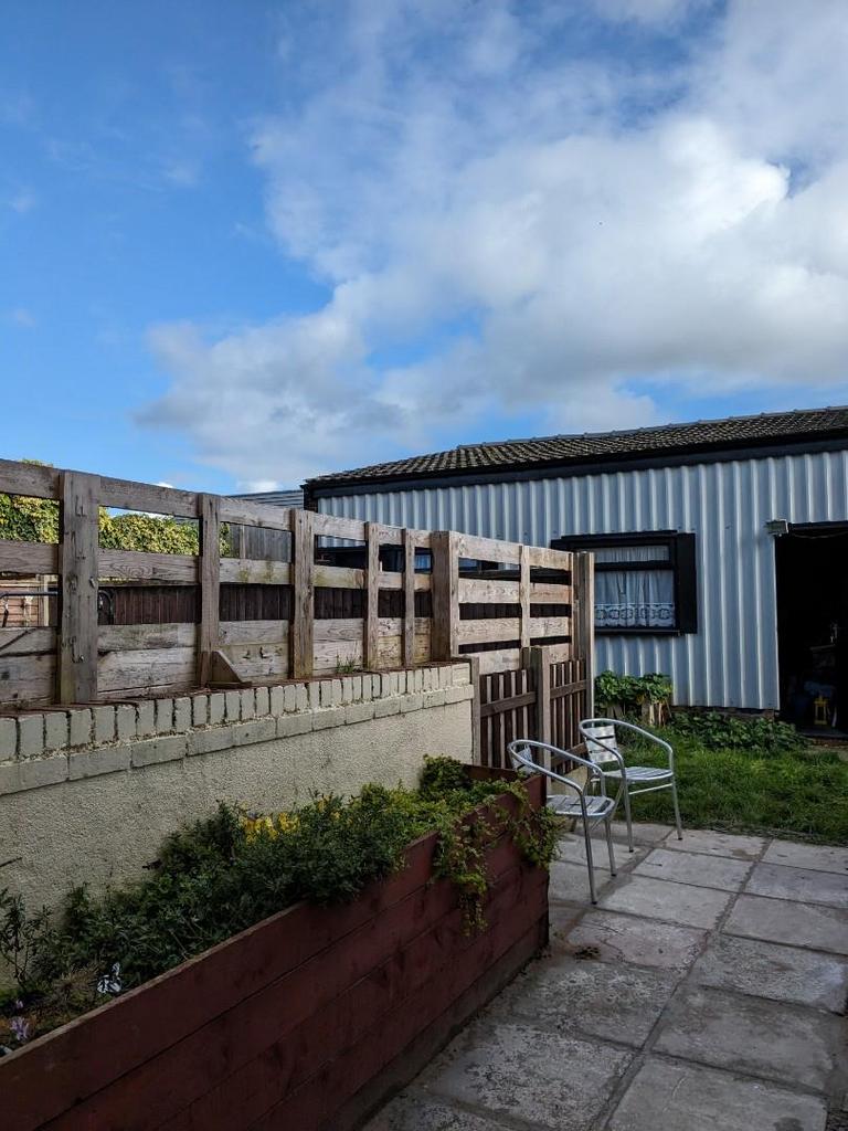 16 Banres Road 2.jpg