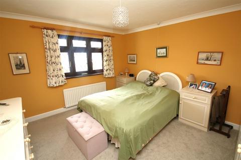 1, Rosery Court Hindon Road, Dinton, Salisbury, SP3 5EG