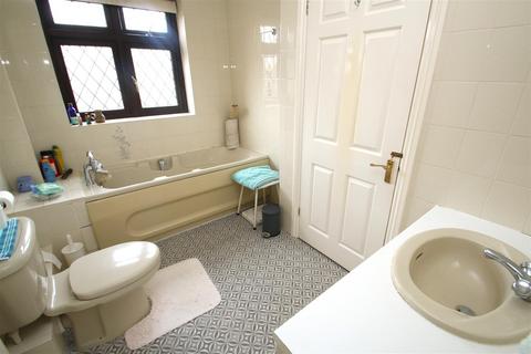 1, Rosery Court Hindon Road, Dinton, Salisbury, SP3 5EG