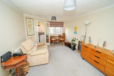 1 bedroom retirement property for sale, Hamilton Court, Leighton Buzzard