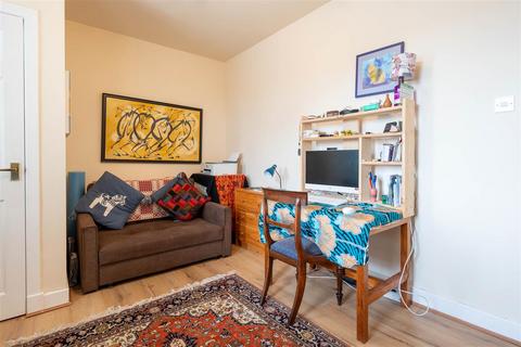 16 Blyth Street, Dundee, DD2 2LT