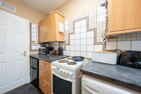 16 Blyth Street, Dundee, DD2 2LT