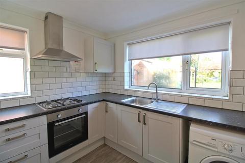 2 bedroom detached bungalow for sale, Brent Avenue, Snettisham