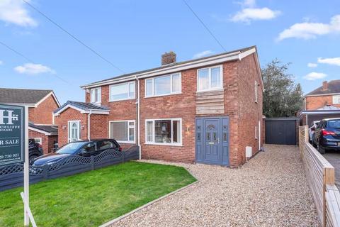 3 bedroom semi-detached house for sale, Oathills Drive, Tarporley