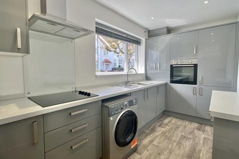 2 bedroom flat for sale, Knoll Avenue, Swansea SA2