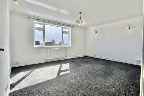 2 bedroom flat for sale - Knoll Avenue, Swansea SA2
