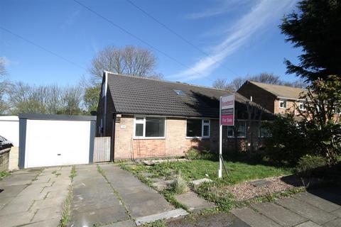 4 bedroom semi-detached bungalow for sale, Brisbane Avenue, Off Kings Road, BD2