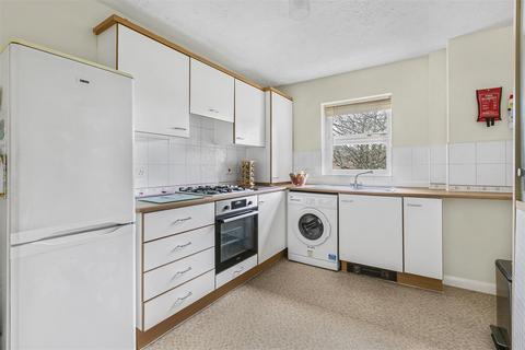 53 College Fields, Cambridge, CB4 1YZ