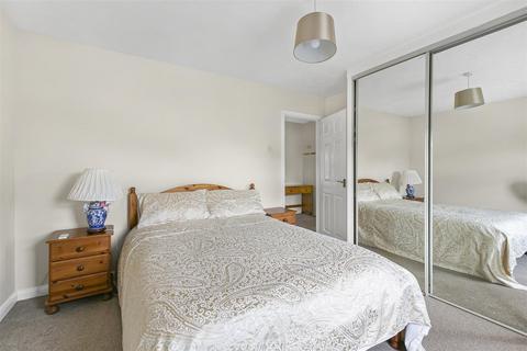 53 College Fields, Cambridge, CB4 1YZ