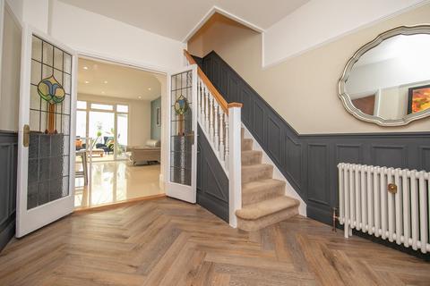 18 Boley Drive, Clacton-on-sea, CO15 6LB
