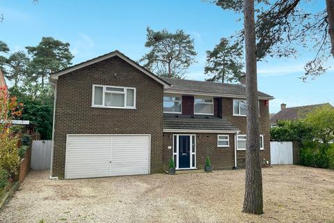 6 bedroom detached house for sale - Goldney Road, CAMBERLEY GU15