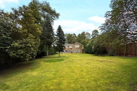 6 bedroom detached house for sale - Goldney Road, CAMBERLEY GU15