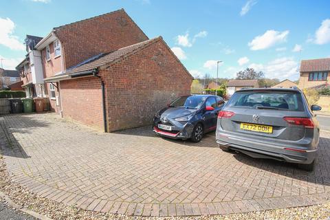3 bedroom end of terrace house for sale - Lamport Court, King's Lynn, PE30