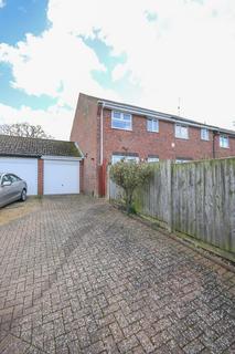 3 bedroom end of terrace house for sale, Lamport Court, King's Lynn, PE30