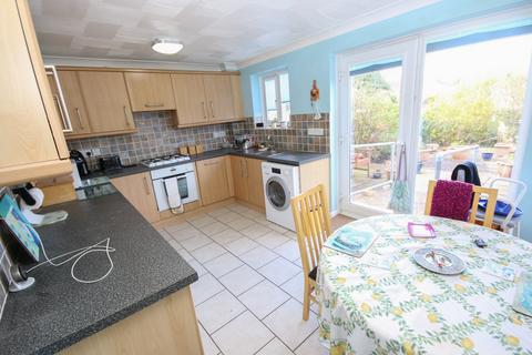 3 bedroom end of terrace house for sale, Lamport Court, King's Lynn, PE30