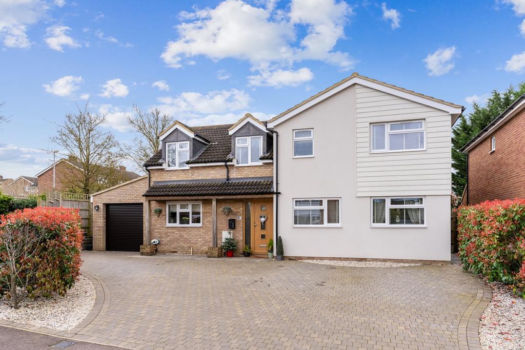 Cambridge Way, Langford, Biggleswade, SG18 4 bed detached house for