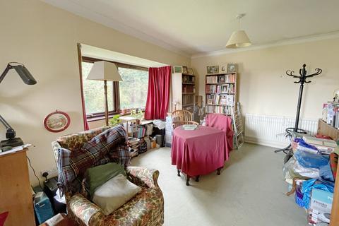 2 bedroom flat for sale, Pine Trees Court, Pine Trees, Hassocks, West Sussex, BN6 8NW