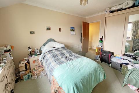 2 bedroom flat for sale, Pine Trees Court, Pine Trees, Hassocks, West Sussex, BN6 8NW