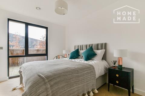 3 bedroom flat to rent - Coppice Yard, Croydon, CR0