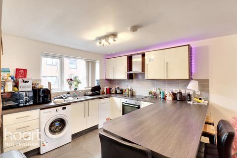 4 bedroom end of terrace house for sale, Kilbourn Street, Nottingham