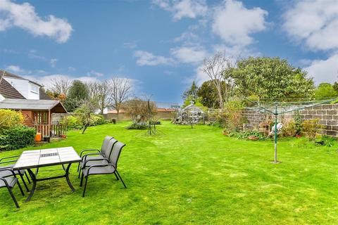 26 Woodstock Road, Rochester, ME2 2DN
