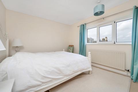 5 Coronation Road, Corby Glen, Grantham, NG33 4LZ