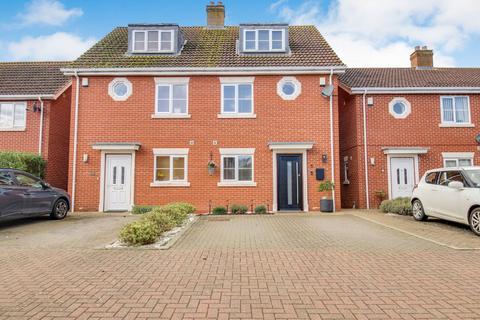 undefined, Tremelaia Gardens, Trimley St. Martin, Felixstowe