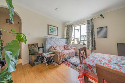 2 bedroom flat for sale, St John's Wood, London