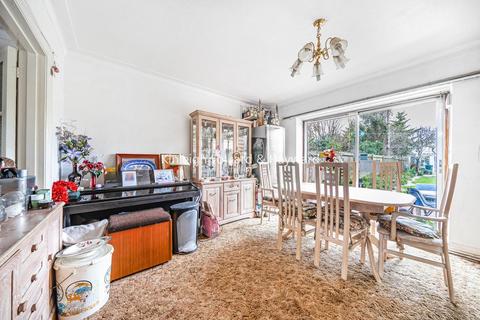5 bedroom semi-detached house for sale, Summers Lane, North Finchley