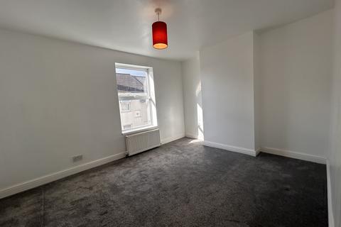 3 bedroom terraced house to rent, Nelson Street, Tredworth