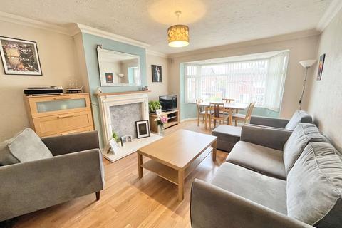2 bedroom flat for sale - Moorhey Road, Maghull, L31
