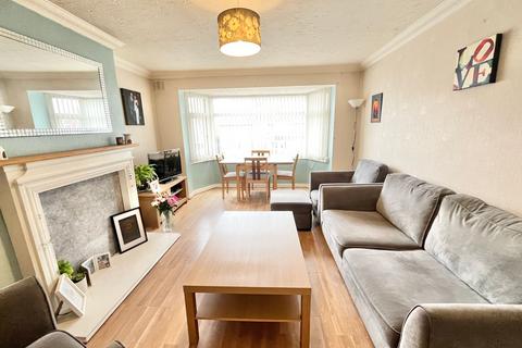 2 bedroom flat for sale - Moorhey Road, Maghull, L31