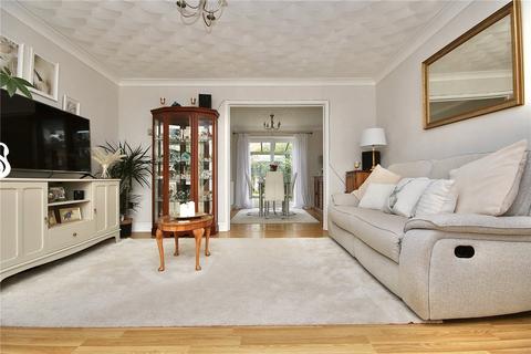 18 Kitchener Way, Shotley Gate, Ipswich, IP9 1RW