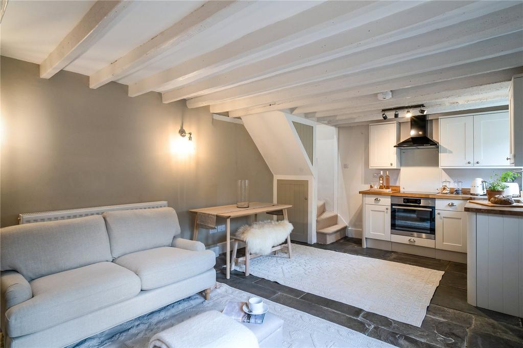 Sitting Room/Kitchen