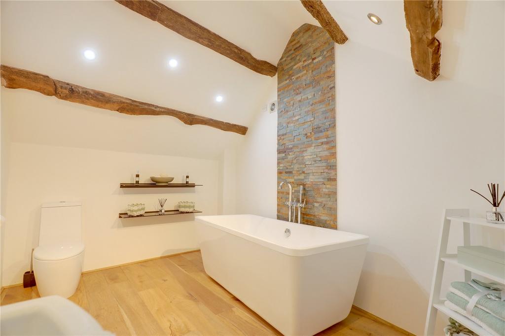 Master Bed Ensuite