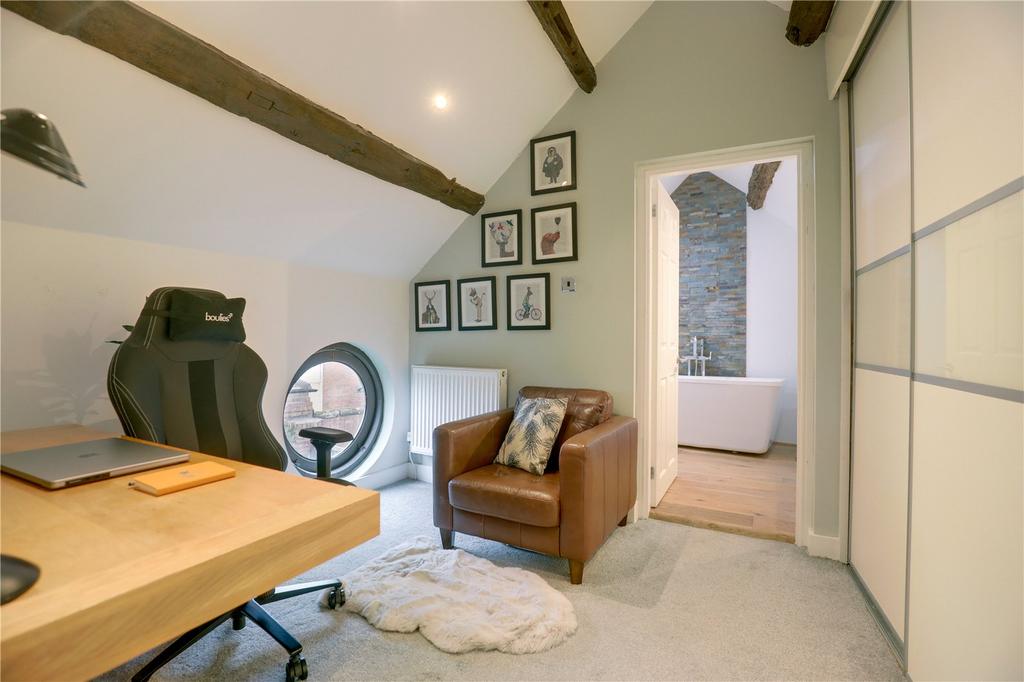 Dressing Room/Office