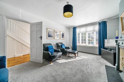 24 Bridge Road, Weybridge, KT13 8XT