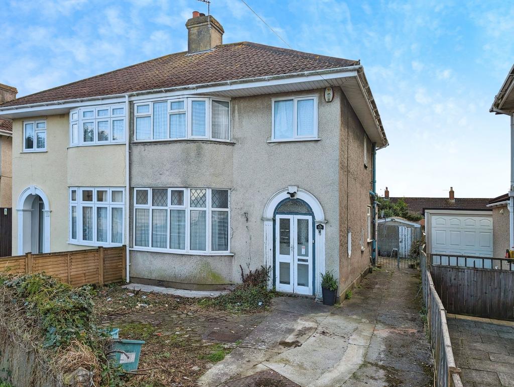 WestonsuperMare BS22 3 bed semidetached house for sale £250,000