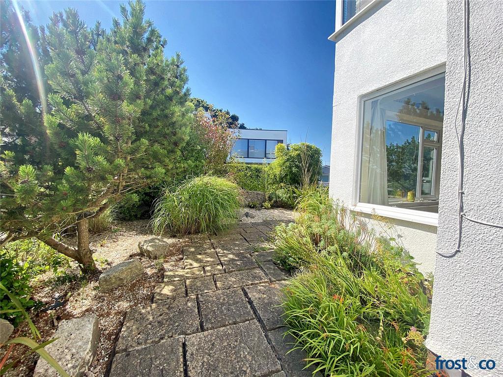 Daylesford Close