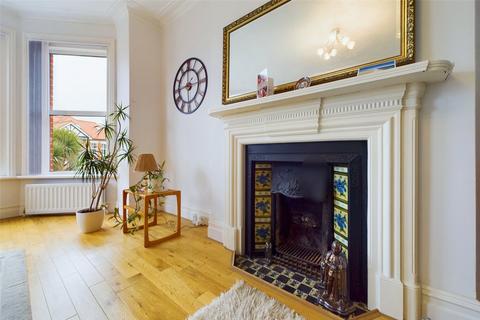 2 bedroom apartment for sale - Irving Road, Southbourne, Bournemouth, Dorset, BH6