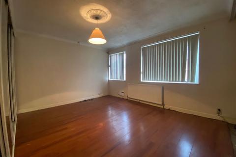 32 Birchenlea Street, Chadderton, Oldham, OL9 8HA
