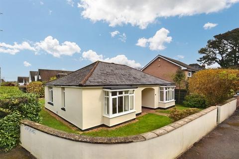136 Springdale Road, Corfe Mullen, Wimborne, BH21 3QL